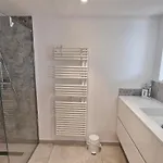 Apartment 3 Pieces Avec Terrasse Vue Mer, Piscine Et Parking A - Fr-1-780-96