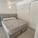 Apartment 3 Pieces Avec Terrasse Vue Mer, Piscine Et Parking A - Fr-1-780-96 *