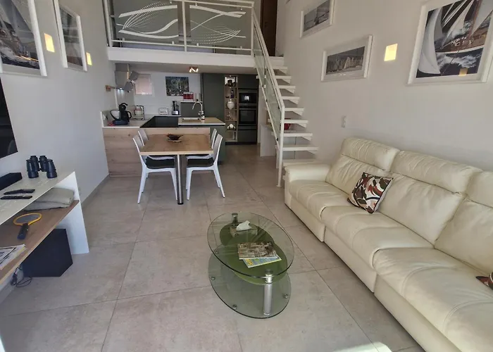 アパート 3 Pieces Avec Terrasse Vue Mer, Piscine Et Parking A Sainte-maxime - Fr-1-780-96 *